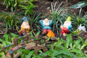 miniature-gnomes-with-flowers-DSC_3803